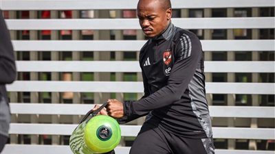 رسمياً.. بيرسي تاو ينضم إلى نادي قطر القطري قادمًا من الأهلي