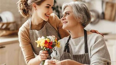 الأم المثالية 2025.. سباق التكريم يقترب من خط النهاية| أعرف أخر موعد للتقديم