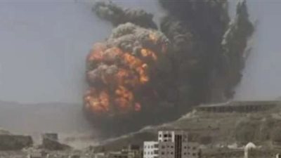 اليمن في مواجهة الأزمات: مباحثات سياسية وتصعيد عسكري يُهددان المشهد