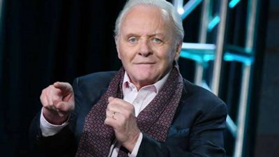 أنتوني هوبكنز يضيء موسم الرياض.. تحية خاصة لتركي آل الشيخ وسط احتفاء عالمي