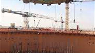 محطة الضبعة: تركيب الهيكل المعدني أعلى مصيدة قلب المفاعل