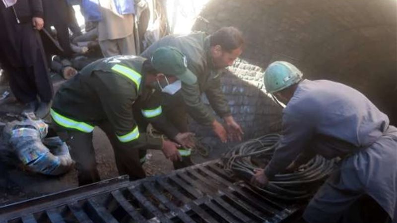 عمال الإنقاذ