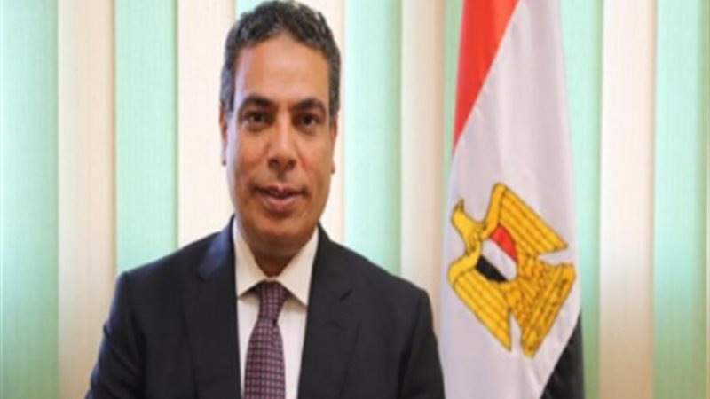 الدكتور عادل عبد