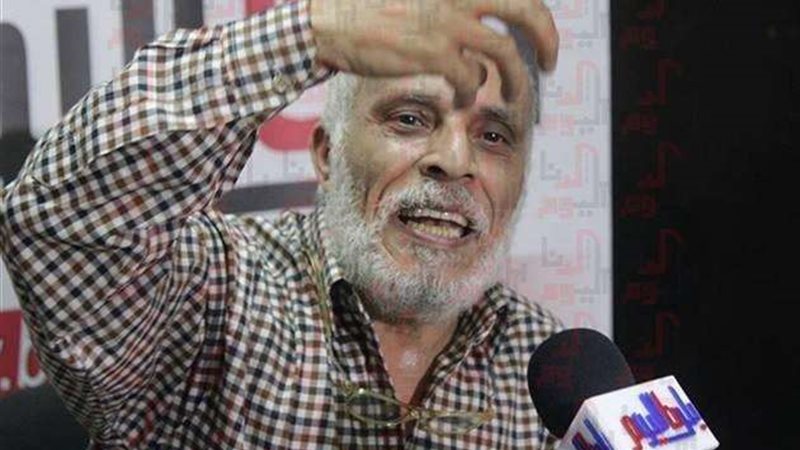 الكاتب الصحفي محمد