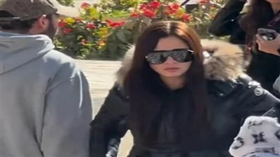موعد ومكان عزاء والد الفنانة ياسمين عبد العزيز