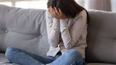 أستاذ طب نفسي: النساء أكثر عرضة لاضطراب الهلع من الرجال