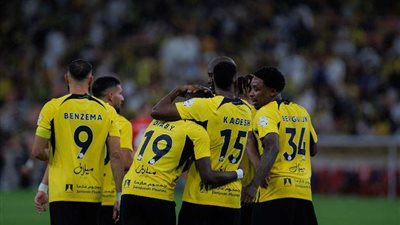نهاية المباراة.. اتحاد جدة يفوز بثنائية على الشباب في دوري روشن