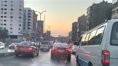 النشرة المرورية.. سيولة وانتظام بحركة سير السيارات بالقاهرة والجيزة