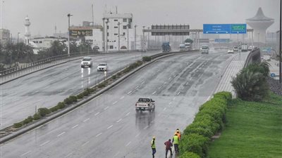 الأرصاد السعودية: أمطار على مكة والمدينة وتقلبات جوية تستمر حتى الاثنين