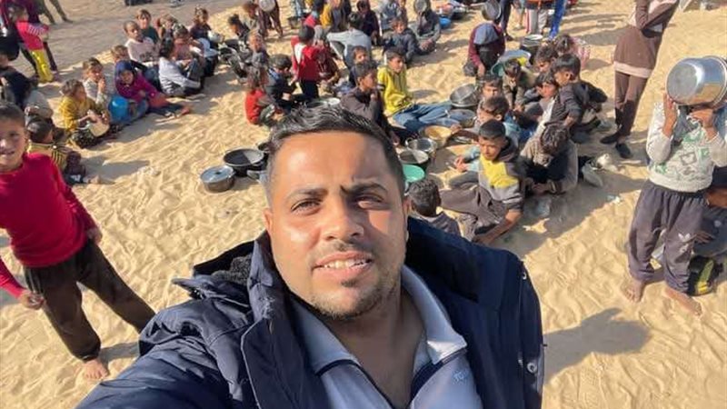الناشط رشاد رجب