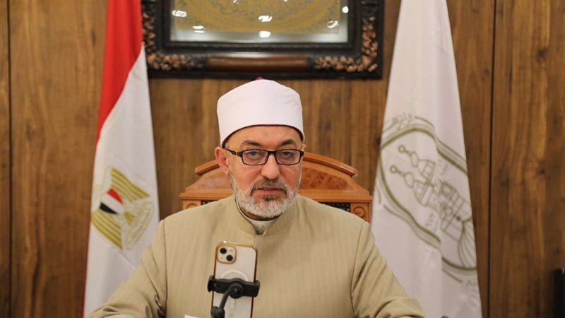 الدكتور نظير عياد،