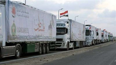 دخول 155 شاحنة مساعدات إلى قطاع غزة عبر معبر العوجة وكرم أبو سالم