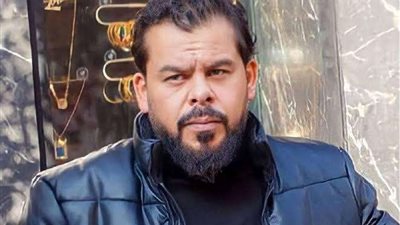 منذر رياحنة يوقع روايته الأولى “عالم يتنفس الموت” ويتحدث عن انحصاره في أدوار الشر