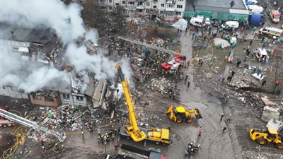 أزمة أوكرانيا تتفاقم.. عمليات عسكرية وضغوط دولية لإجراء انتخابات