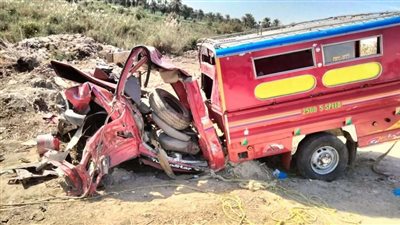 وفاة 3 أشخاص وإصابة 10 آخرين إثر حادث بطريق بحيرة قارون