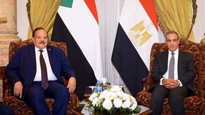 وزير الخارجية المصري يستقبل نظيره السوداني للتشاور حول العلاقات الثنائية للبلدين