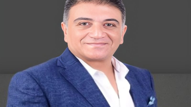 الدكتور خالد مهدي
