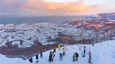 أوتارو اليابانية.. مدينة الهدوء تتحول لساحة معركة رفضًا لزيادة أعداد السياح