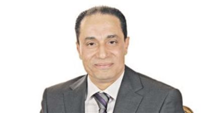 إخوة الراحل سامي عبد العزيز عميد 