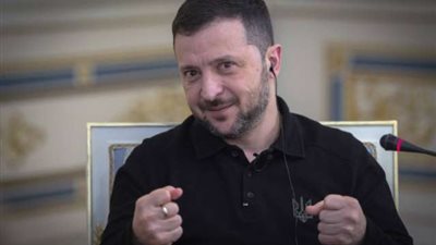 زيلينسكي يطالب جروسي بإعادة السيطرة الأوكرانية على محطة زابوريجيا النووية