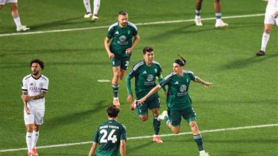 مباراة الأهلي السعودي أمام الفتح في دوري روشن
