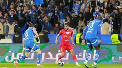 نهاية المباراة.. التعادل يسيطر على مباراة الهلال وضمك في دوري روشن