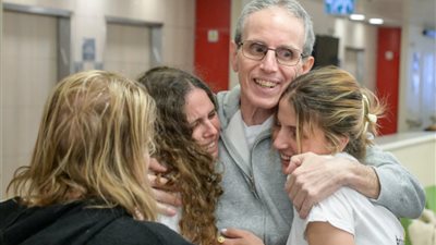 تبادل الأسرى.. صدمة في إسرائيل ومعاناة في فلسطين