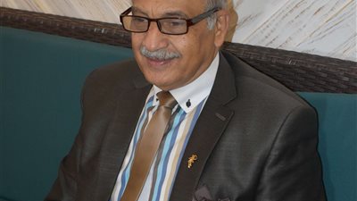 ماذا تعرف عن نظرية مبادلة الديون بالاستثمارات؟.. خبير اقتصادي يجيب