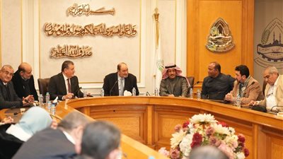 المستلزمات الطبية تطالب مدبولي بإنهاء أزمة تصديقات الشهر العقاري على الشهادات الفنية للصادرات