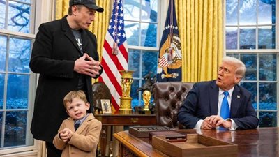 ابن إيلون ماسك يخطف الأنظار في مؤتمر صحفي بالبيت الأبيض