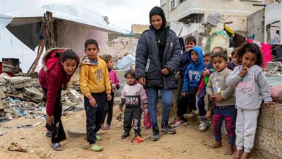 رئيس دولة الاحتلال يطالب بإطلاق سراح الأسرى ونتنياهو يهدد باستئناف الحرب