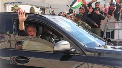 الأردنيون يستقبلون الملك عبدالله بحفاوة بعد رفضه الضغوط الأمريكية بشأن تهجير الفلسطينيين