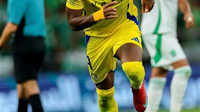 دوران يقود النصر لفوز مهم على الأهلي في دوري روشن