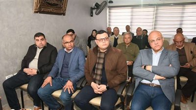 وزير الإسكان ومحافظ القليوبية يتابعان مشروعات المياه والصرف الصحي ومبادرة 