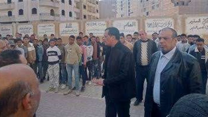 إحالة 76 معلمًا بمدرسة