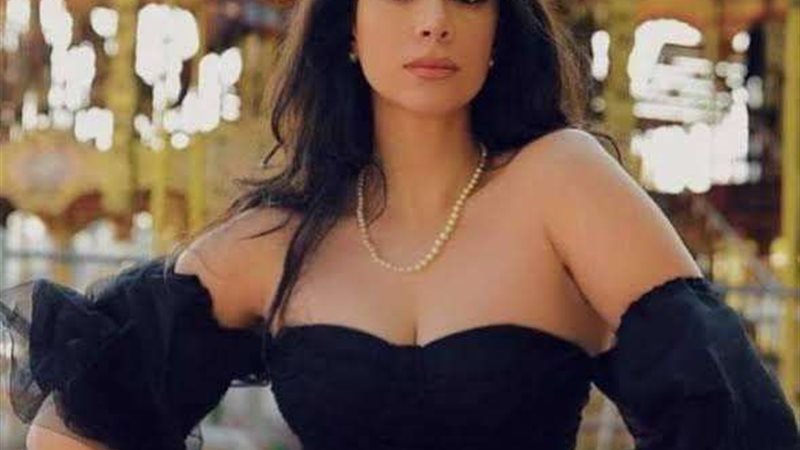 الفنانة بسنت شوقي