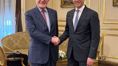 السفير راجى الإتربي ومبعوث ماكرون يناقشان الممرات الاستراتيجية الدولية