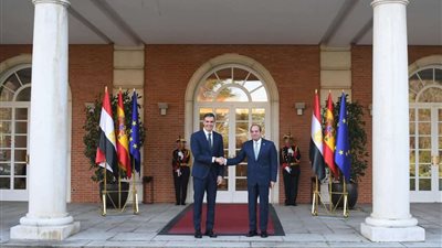 استقبال رسمي للسيسي في مدريد.. تفاصيل جلسة المباحثات مع رئيس وزراء إسبانيا