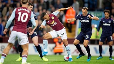 الدوري الإنجليزي.. أستون فيلا يتقدم على ليفربول بهدفين في الشوط الأول