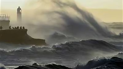 تحذير بحري عاجل.. اضطراب شديد يضرب البحر المتوسط ورياح عاتية تصل إلى 60 كم/س