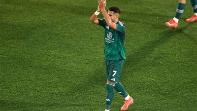 بثنائية.. الأهلي يحطم دفاعات ضمك ويحافظ على المركز الخامس