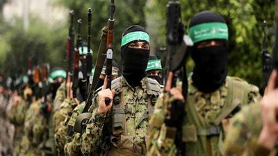 رفضاً لتجنيد الفلسطينيين.. الفصائل الفلسطينية تُعلن تسليم هشام السيد بدون مراسم