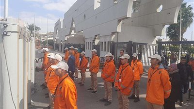 انتشار رجال الأمن باستاد القاهرة لتأمين مباراة الأهلي والزمالك الليلة..صور