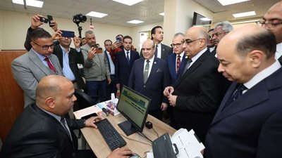 بالصور.. وزير العدل يشهد افتتاح مجمع خدمات الشهر العقاري والتوثيق بالغردقة