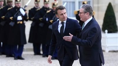 ماكرون وستارمر في مواجهة ترامب.. هل تنجح الأساليب القديمة؟