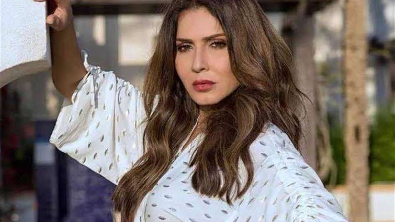 الفنانة نجلاء بدر