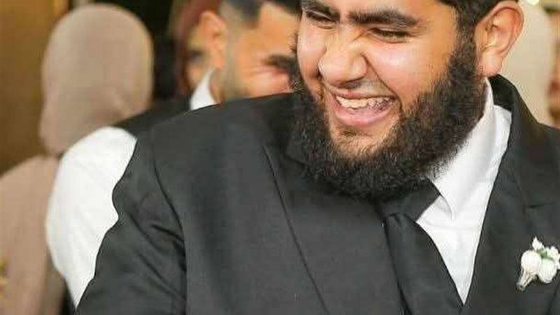 الشاب المتوفي