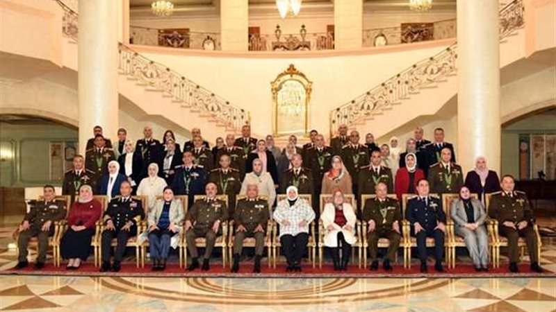 وزير الدفاع والإنتاج