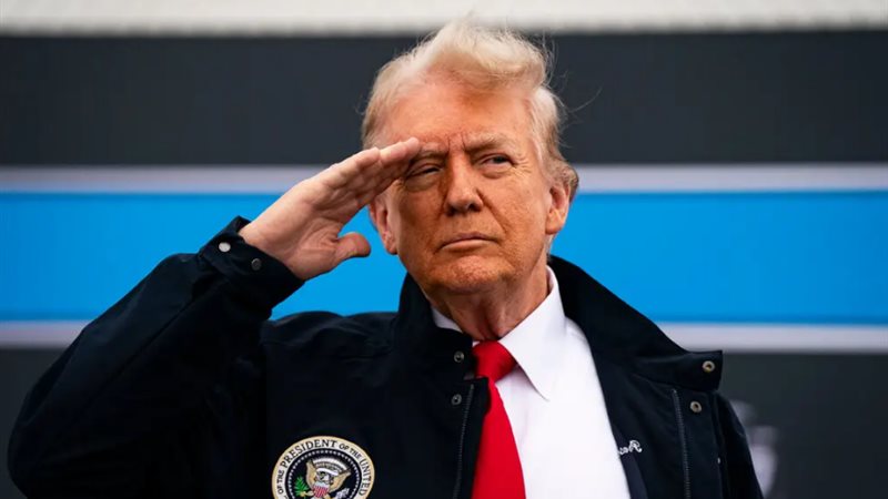 موسكو تحتفل بانتقادات