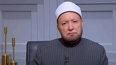 الزوجة ترفض إنفاق الزوج على أهله.. أمين الفتوى يوضح الحكم الشرعي